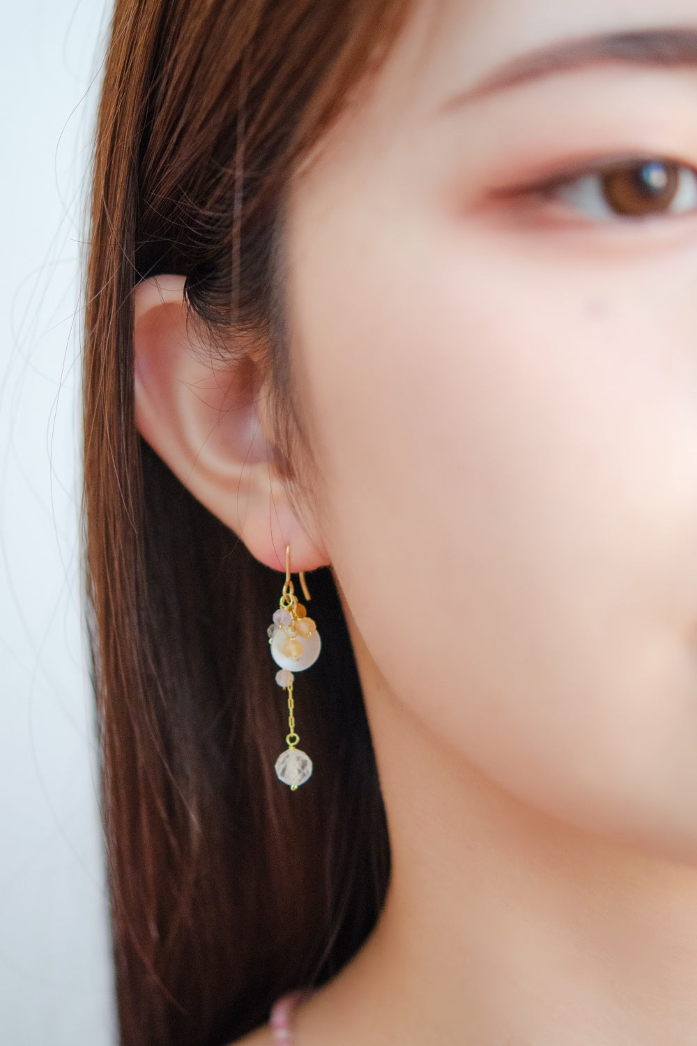 14kgf ピアス着用 耳元アップ イヤリング変更可 優しい横顔