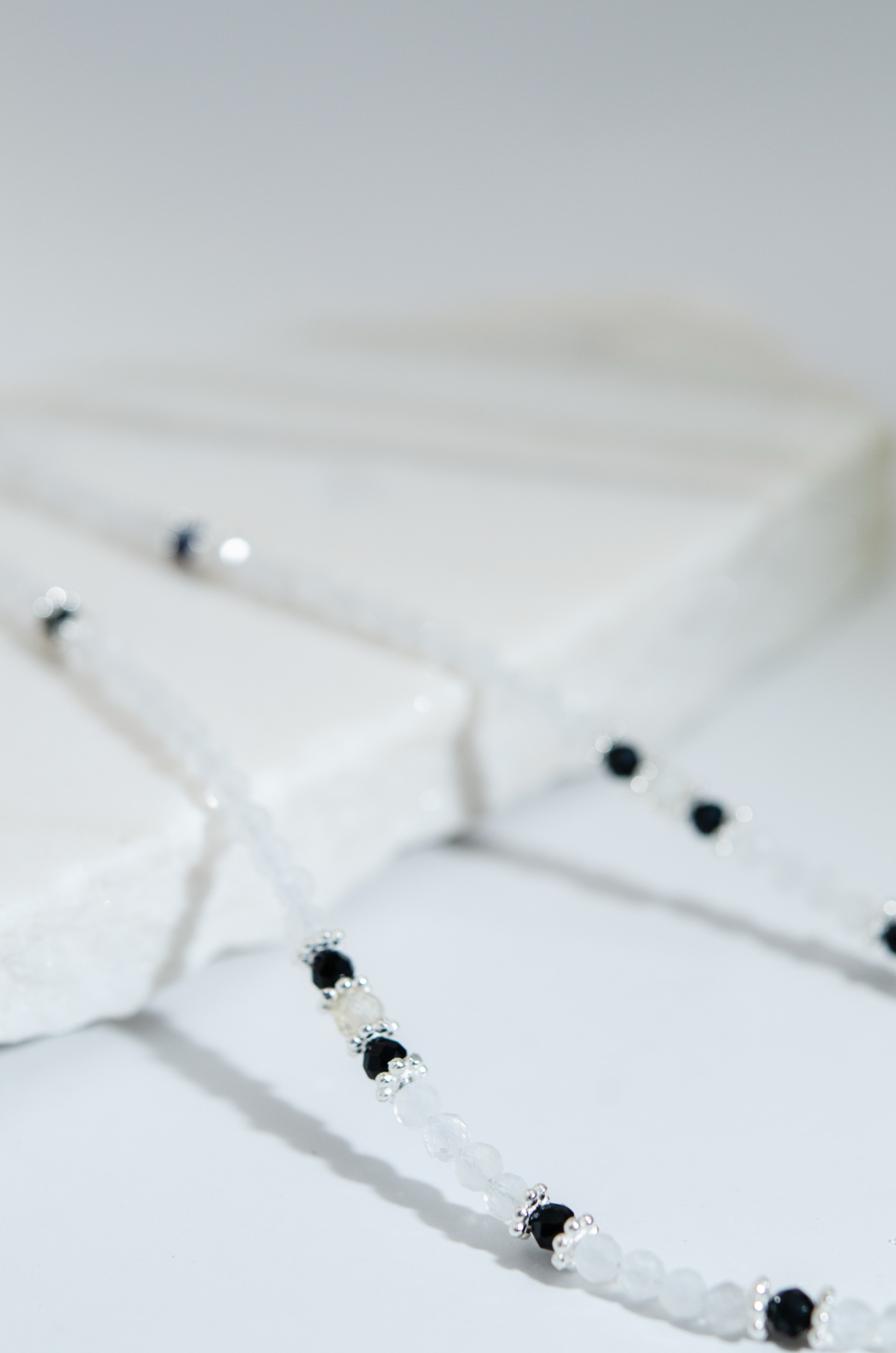 ネックレス 収納 イメージ 白トレー 丁寧な暮らし