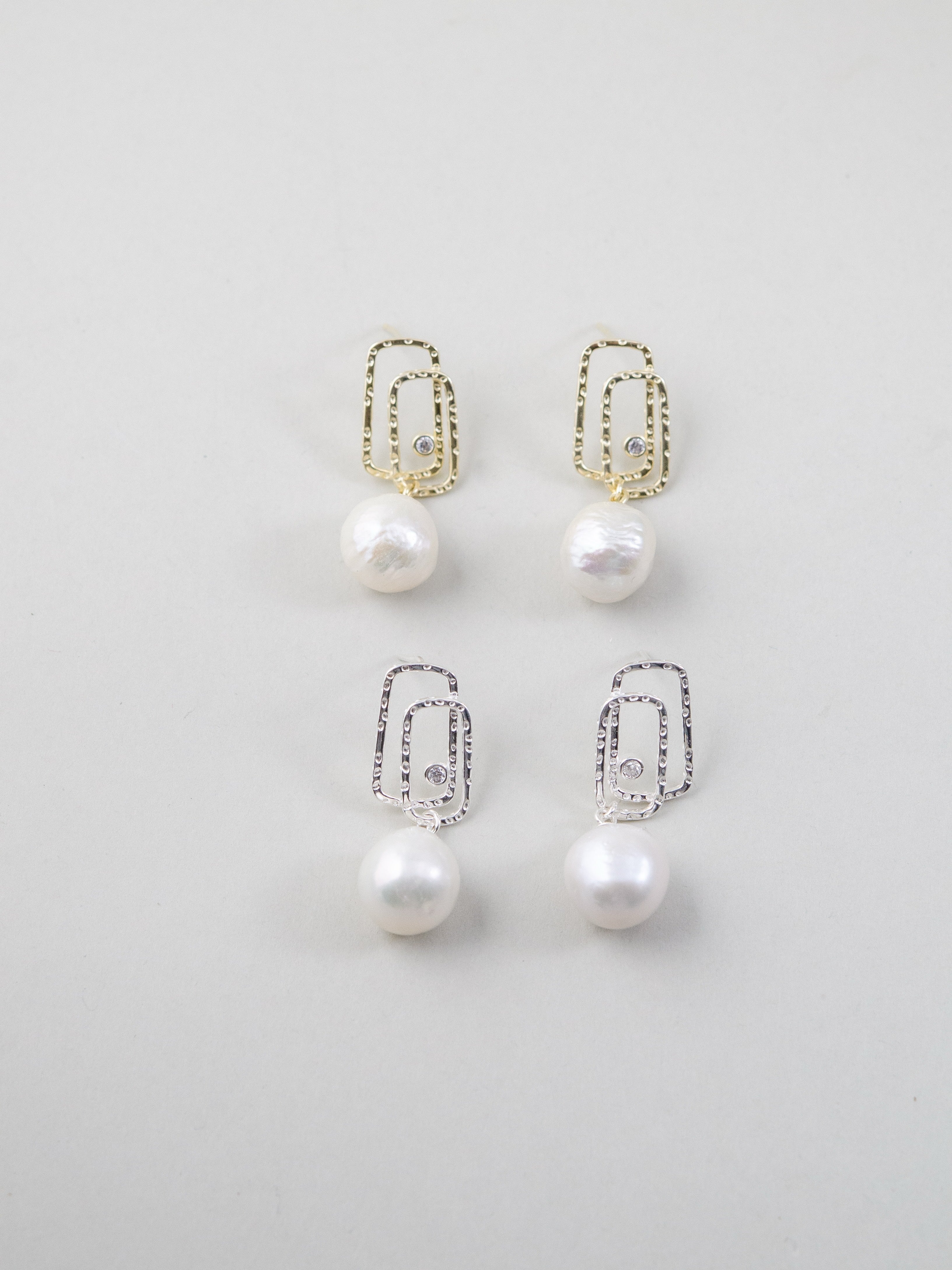 ペア ピアス 比較 色違い お揃い ギフト おすすめ