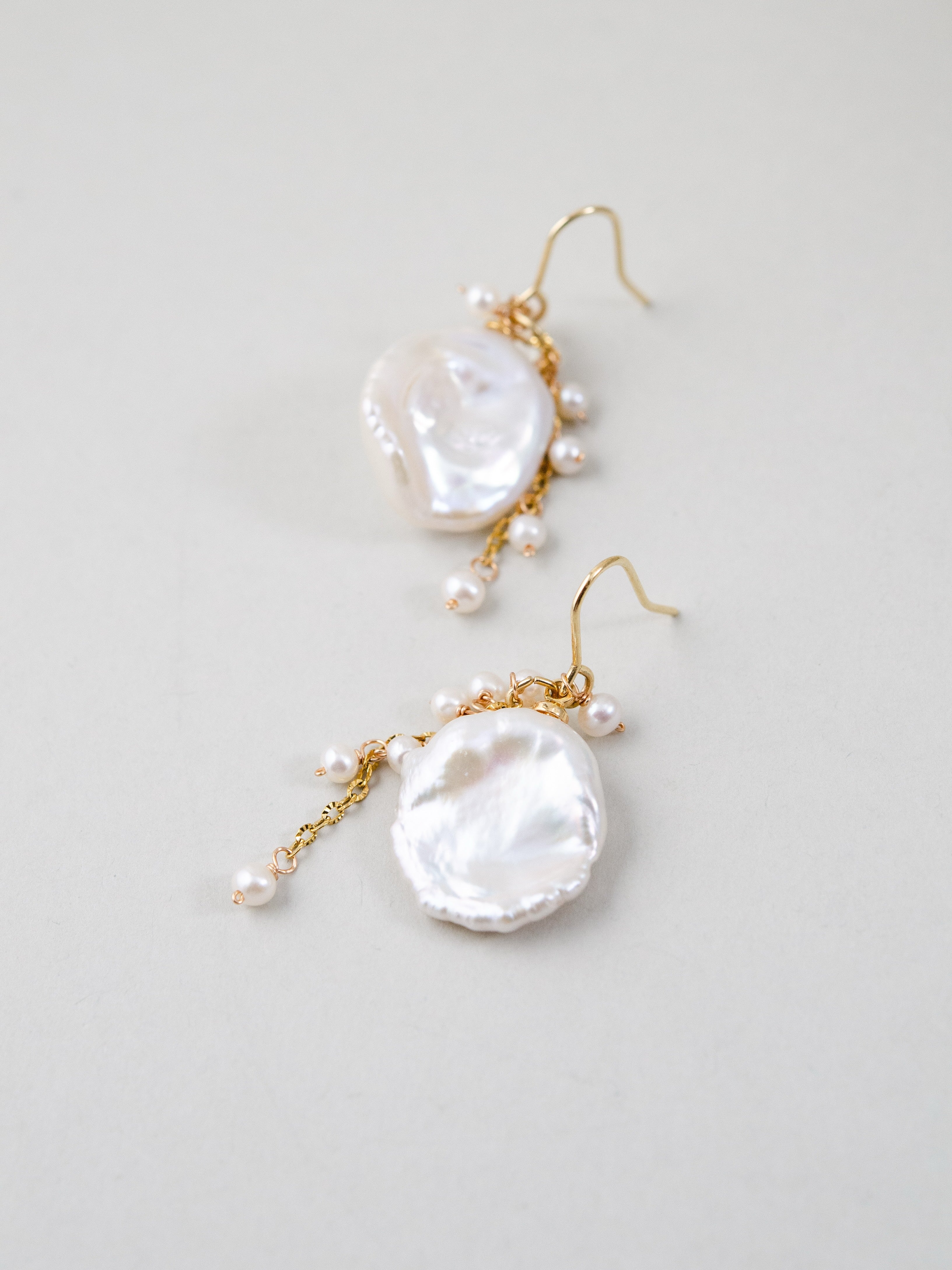 ペタルパール デザイン 詳細 シードパール チェーン 装飾