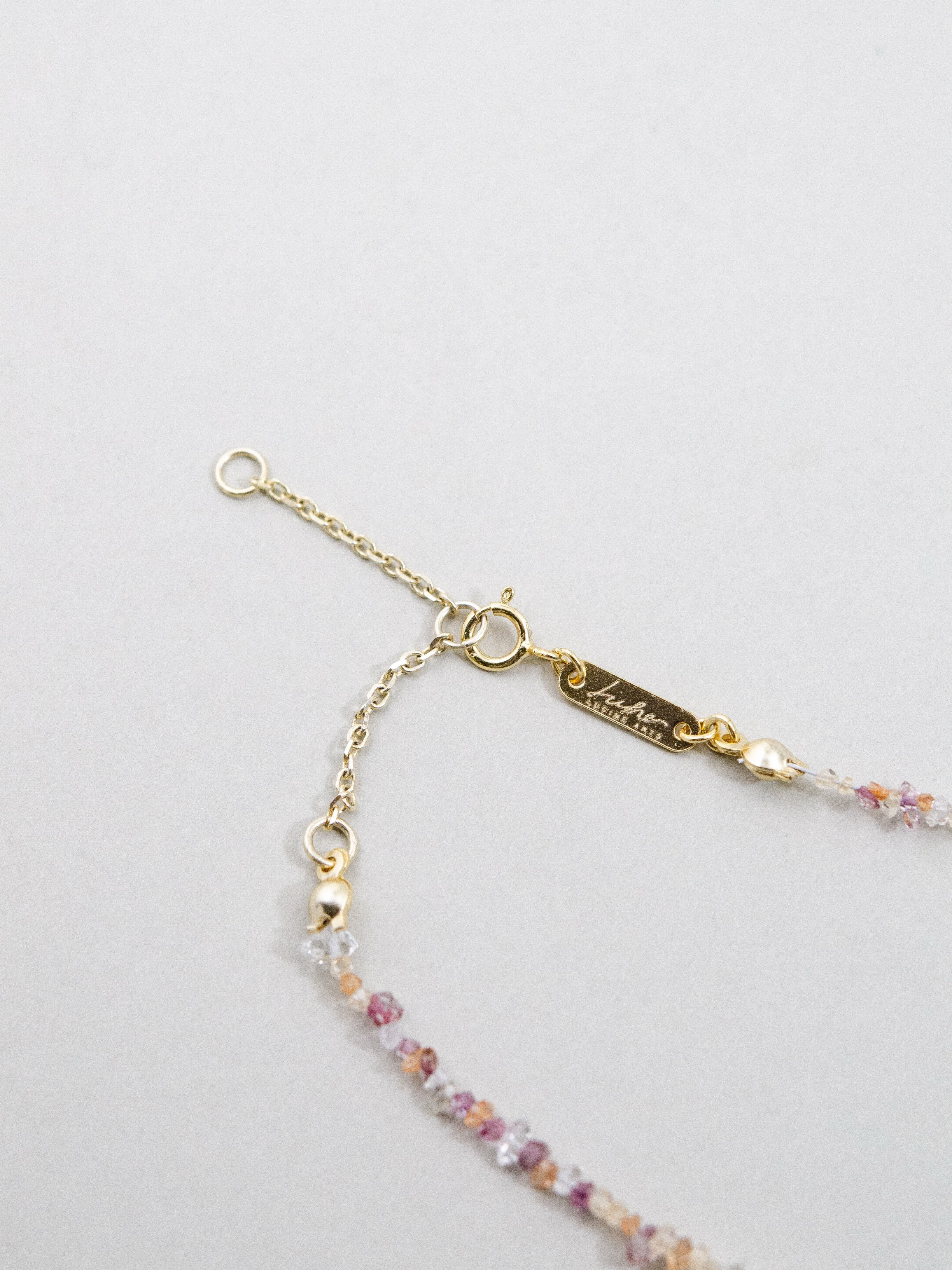 フェナカイト ネックレス アートな配置 希少性と美しさ