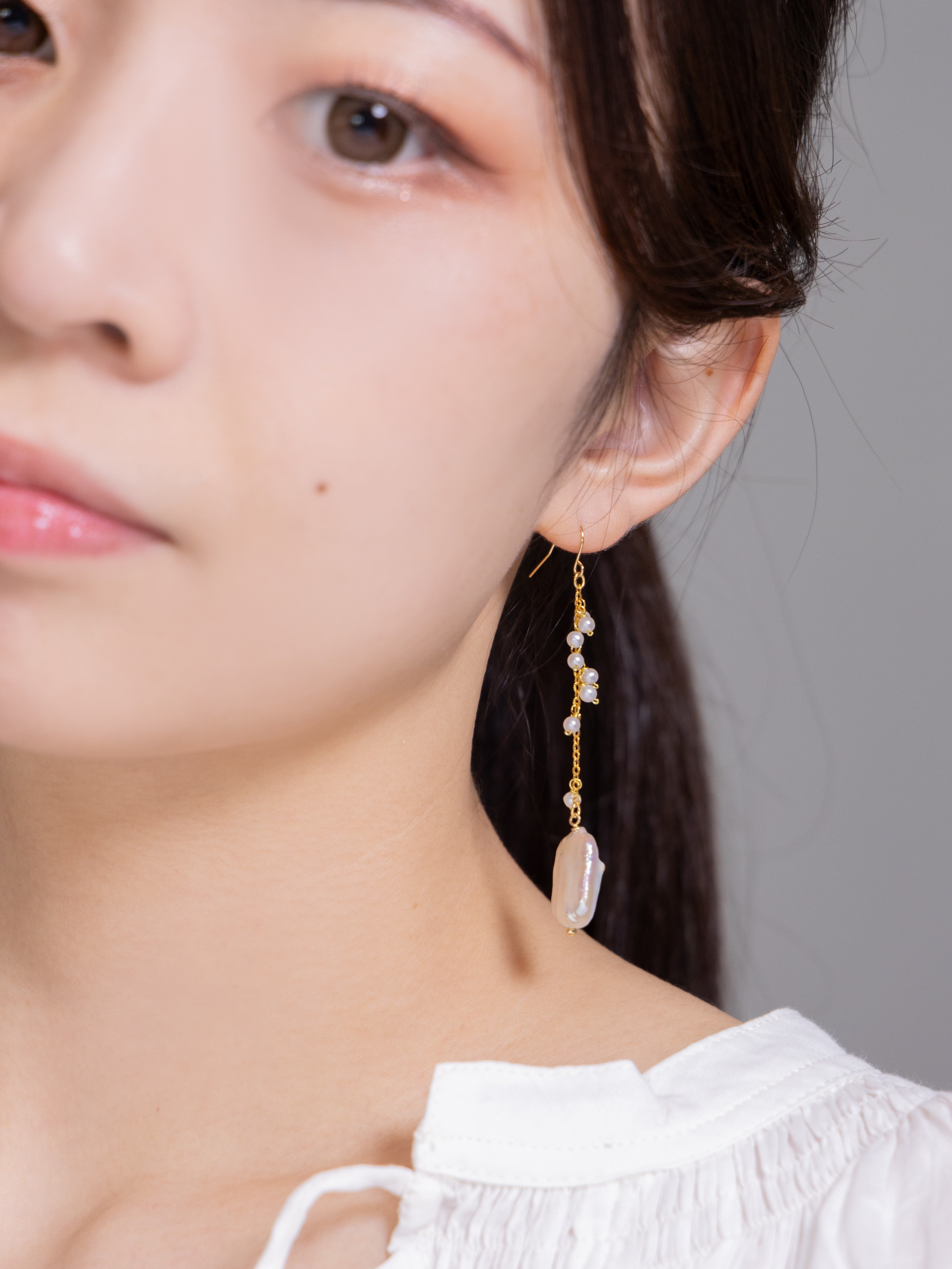 ピンクパール ピアス 着用画像 モデル 横顔 桜色 上品