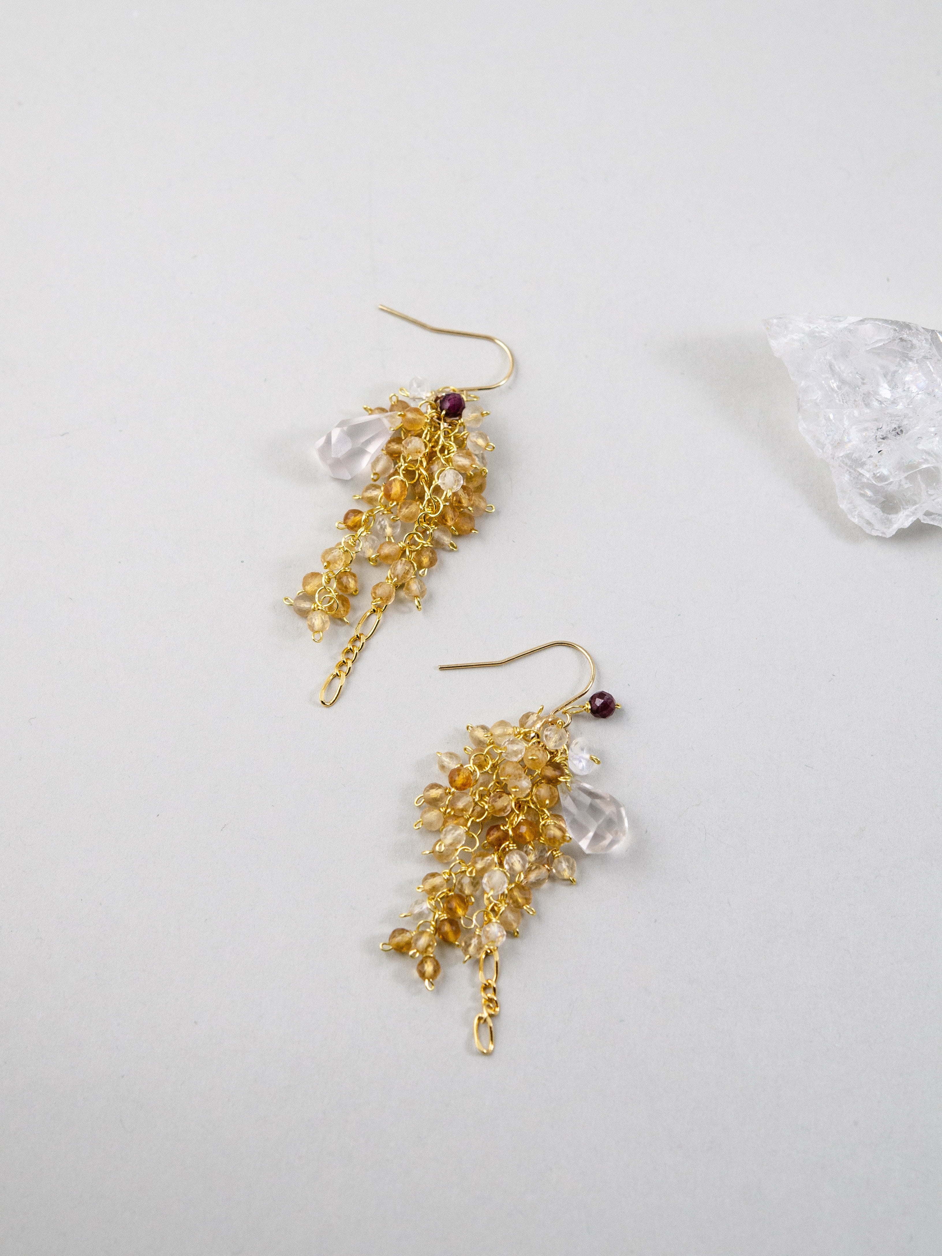 パワーストーン ピアス 置き画 水晶 クラスター 浄化 癒やし