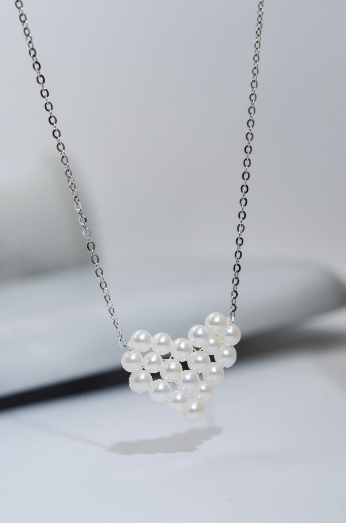 シルバーアクセサリー 重ね付け トレンド ハートモチーフ