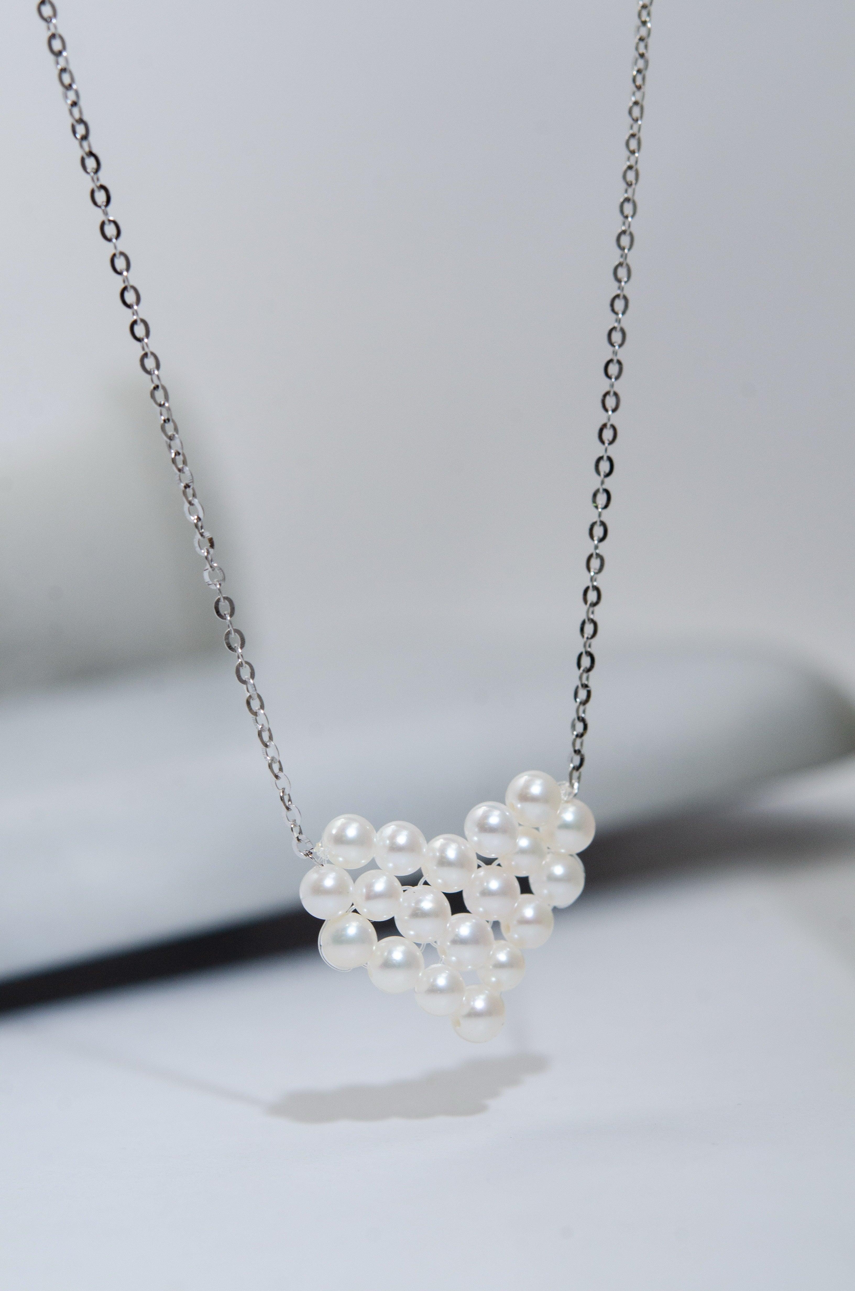 シルバーアクセサリー 重ね付け トレンド ハートモチーフ