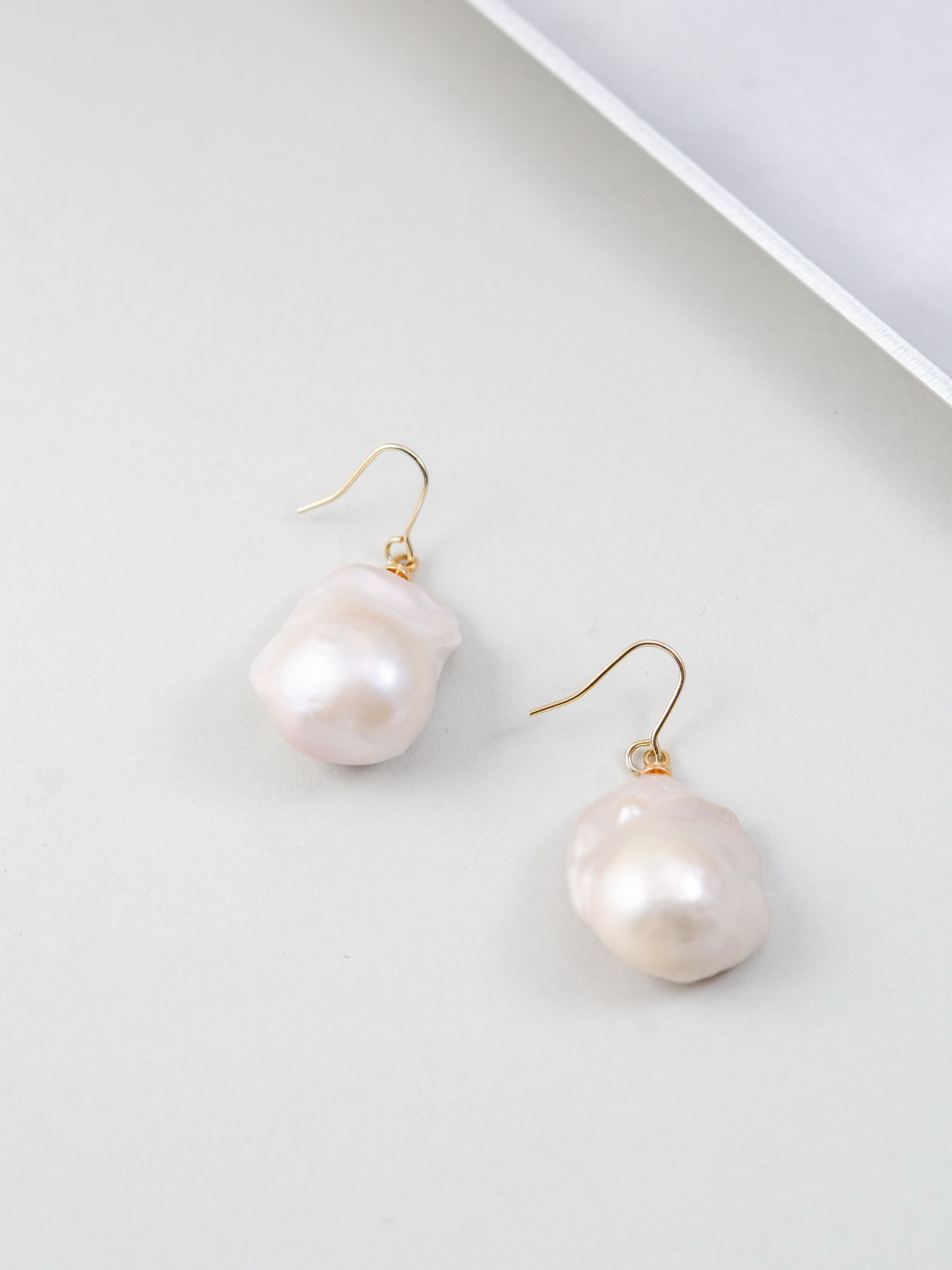 シンプル パール ピアス 置き画 14kgf ゴールド フック