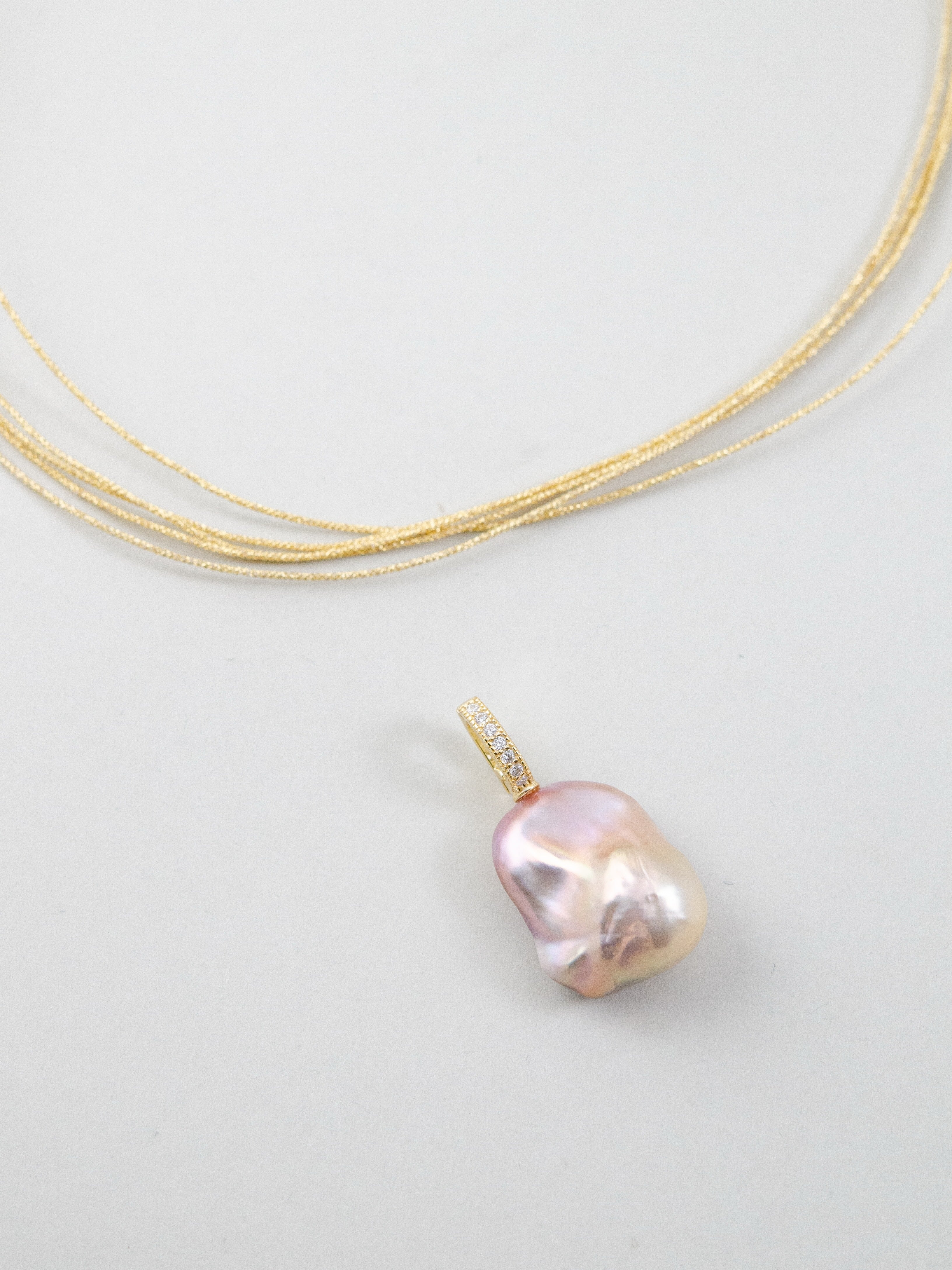 一粒 パール ペンダントトップ 置き画 バロック 個性的 形