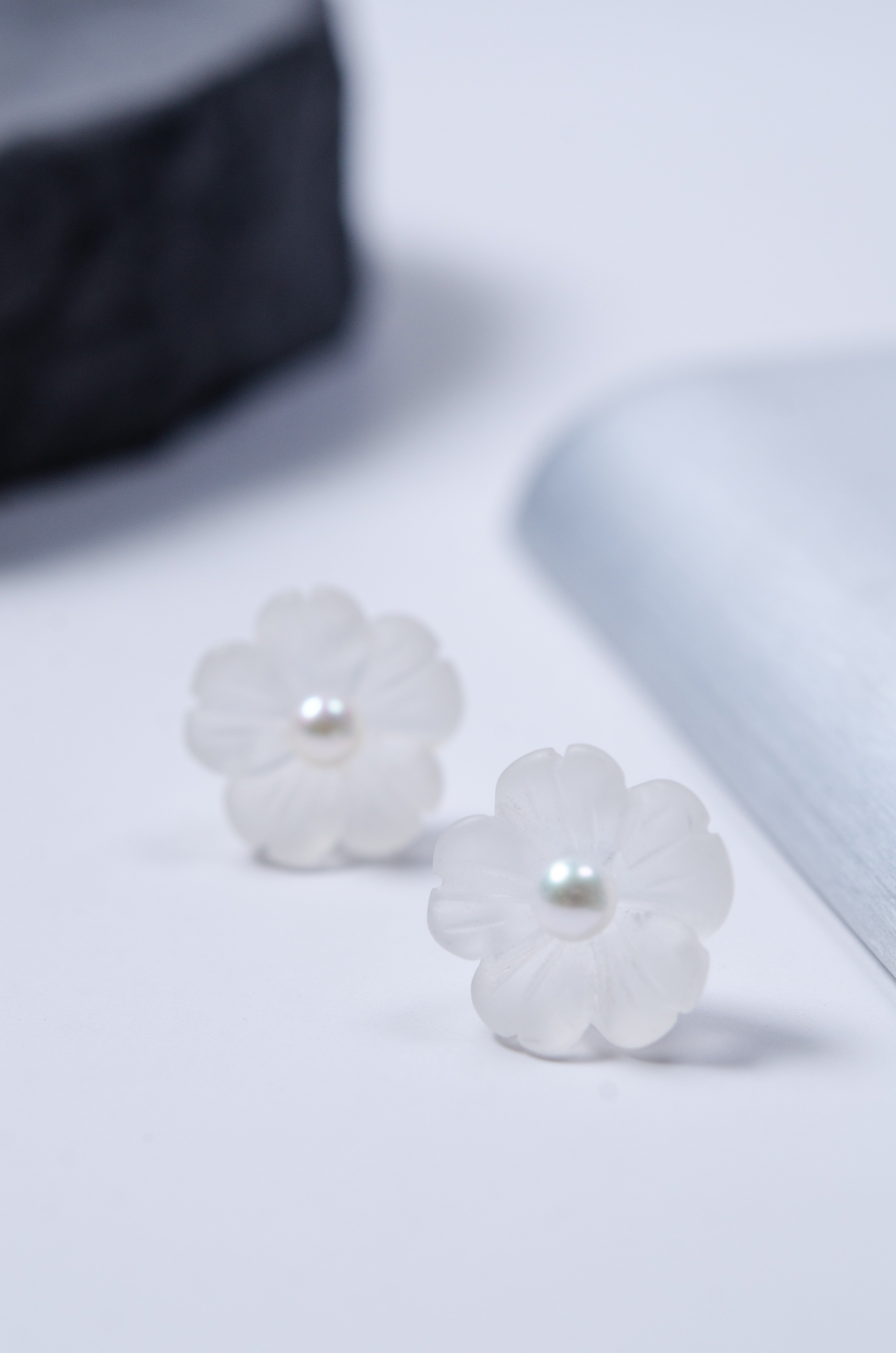 雪の華 ピアス デザイン 詳細 スタッドタイプ 小ぶり