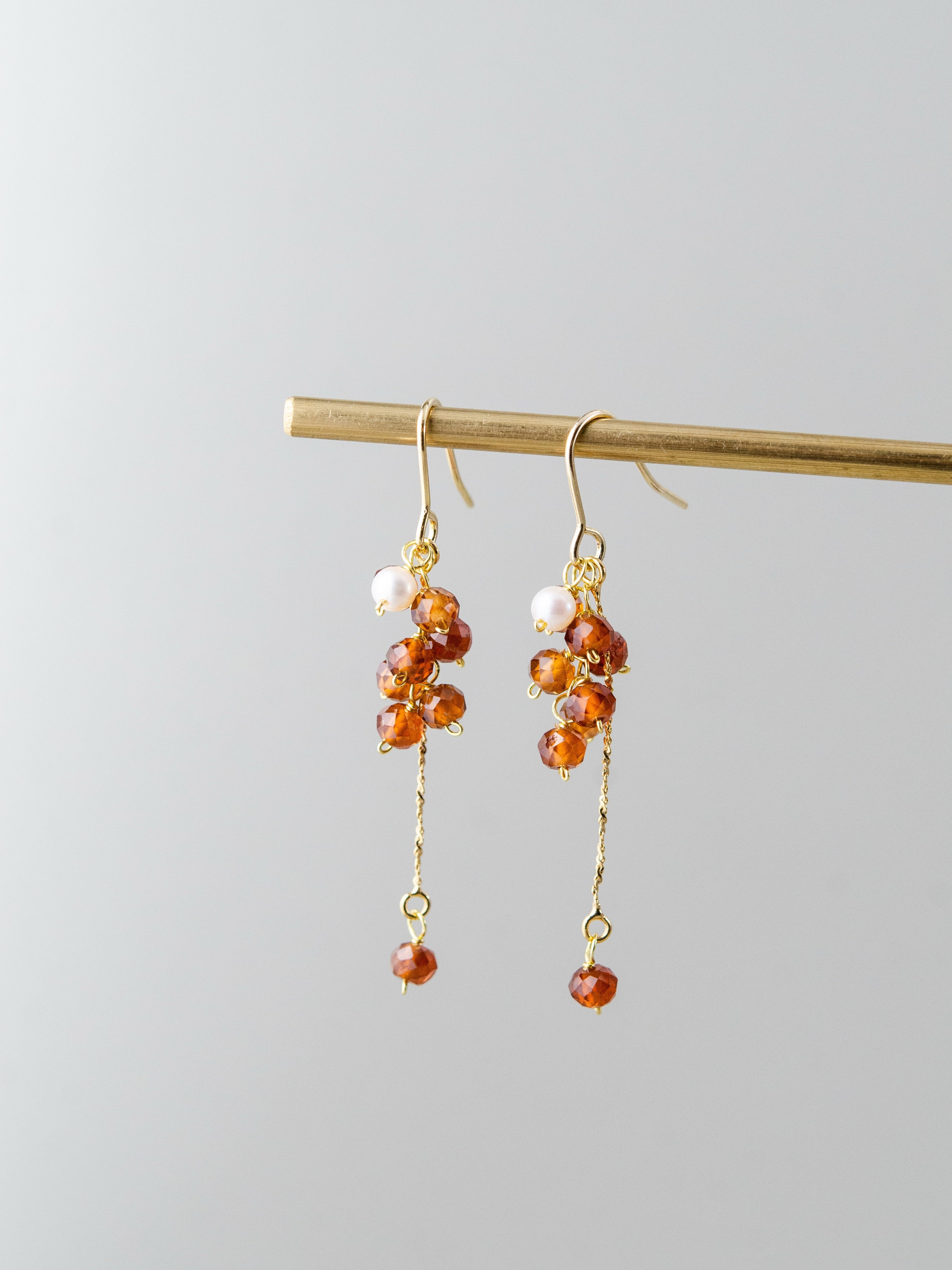 スペサルタイトガーネット & パール ピアス【イヤリング可】太陽の