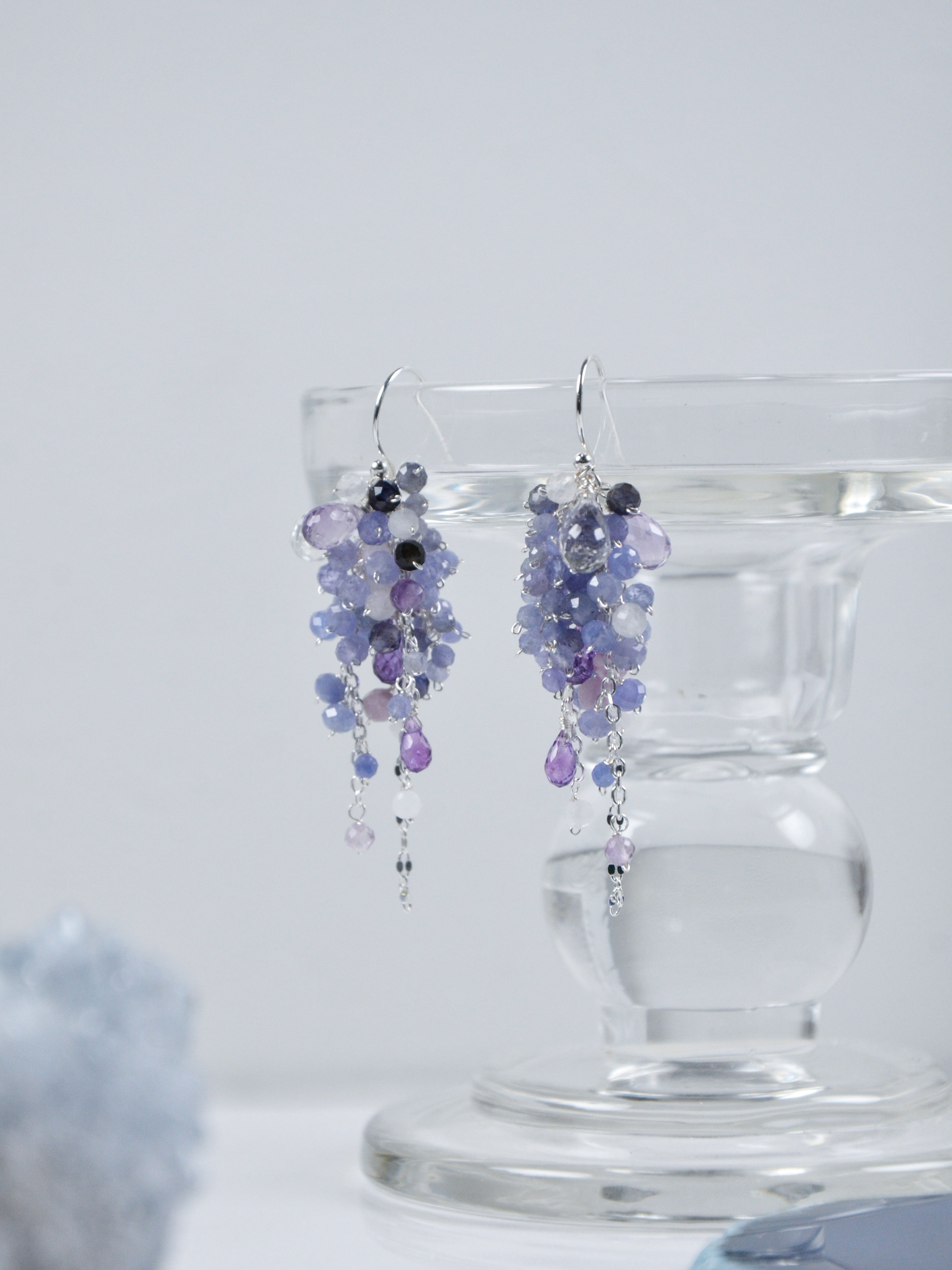 タンザナイト & アメジスト ピアス 宵闇のブーケ メイン画像 青と紫の静寂 SV925