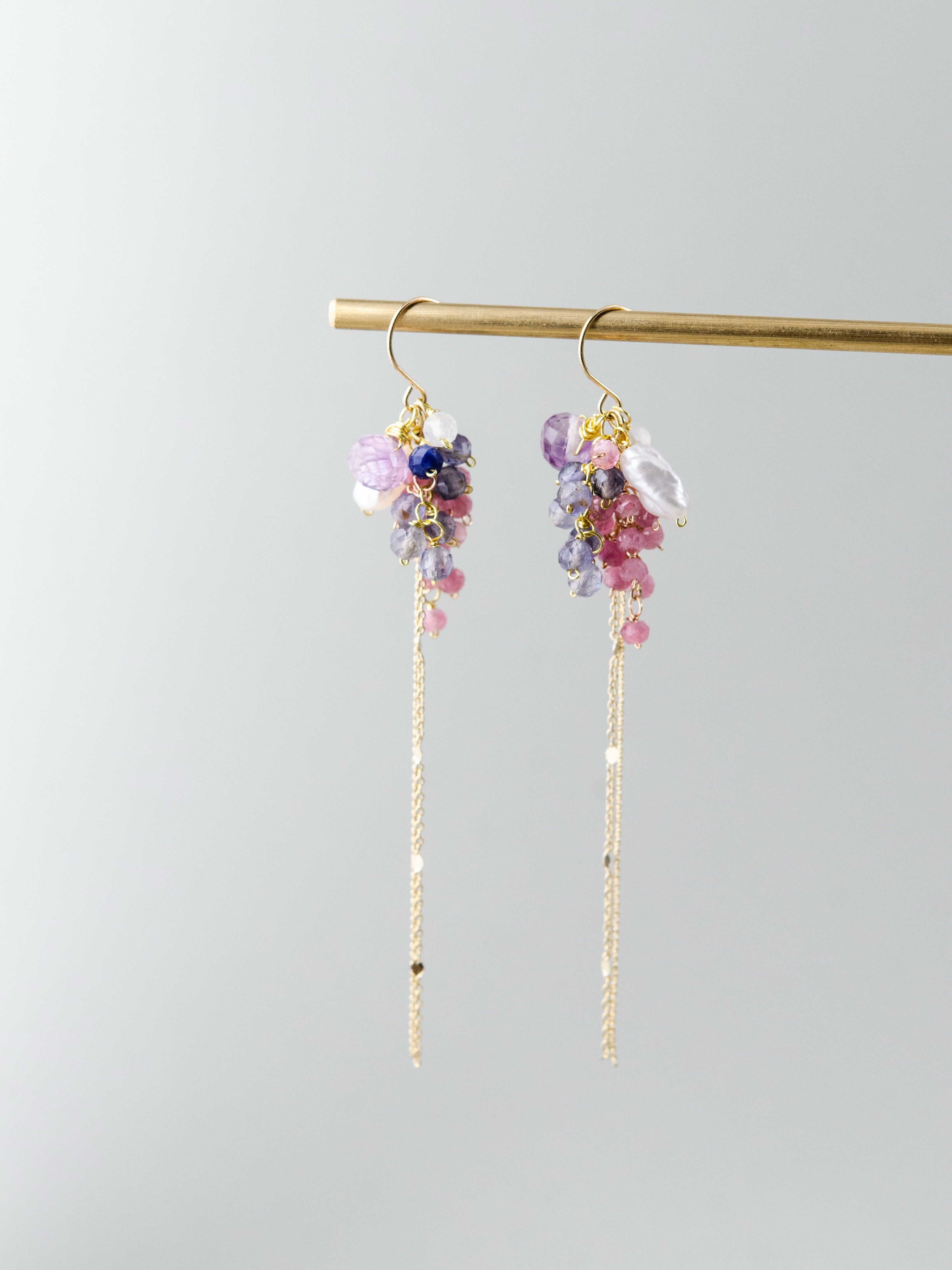 トルマリン & アイオライト & フローライト 揺れる ロングピアス