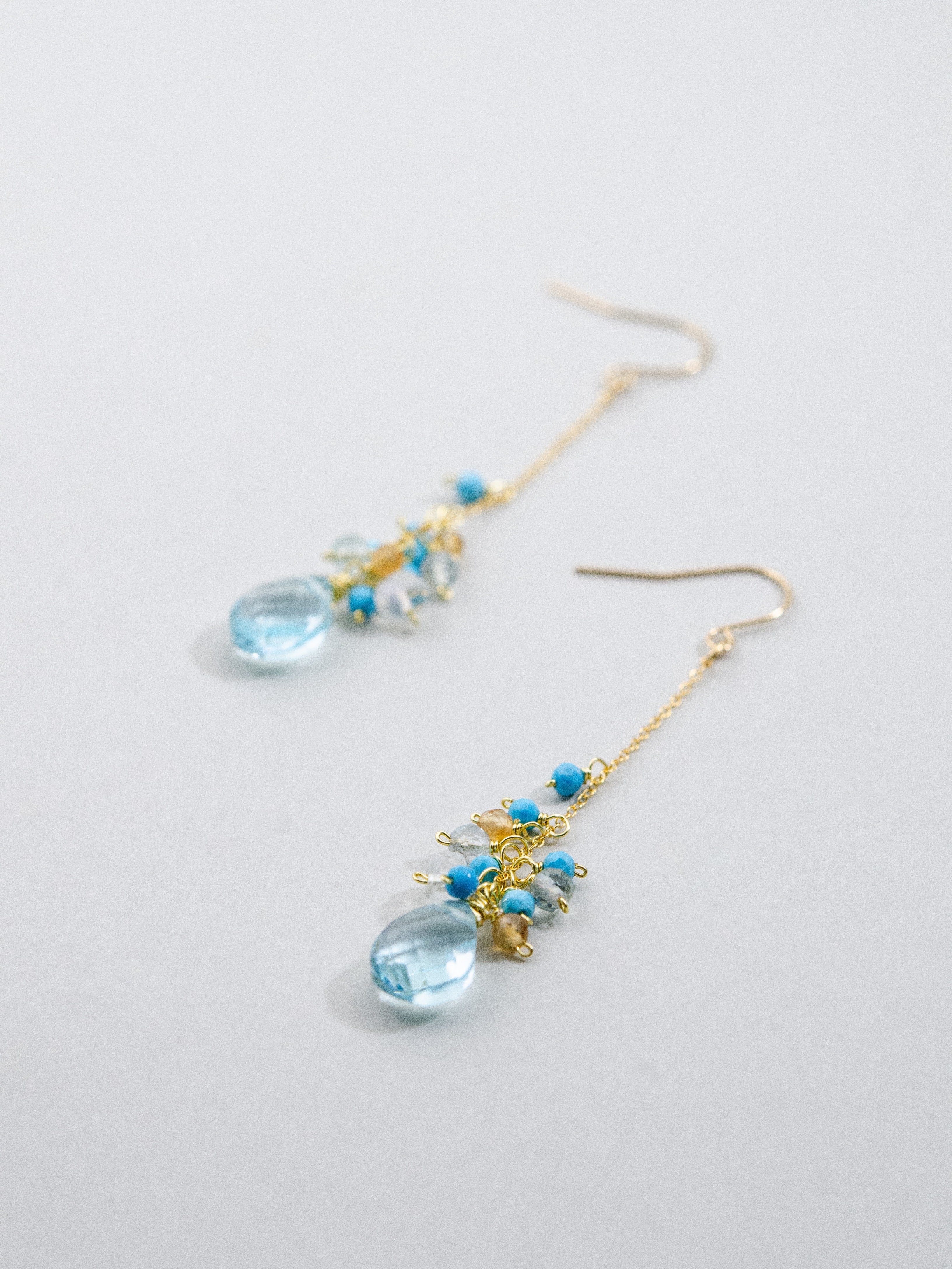 ターコイズ 天然石ピアス 置き画 爽やかな彩り 14kgf