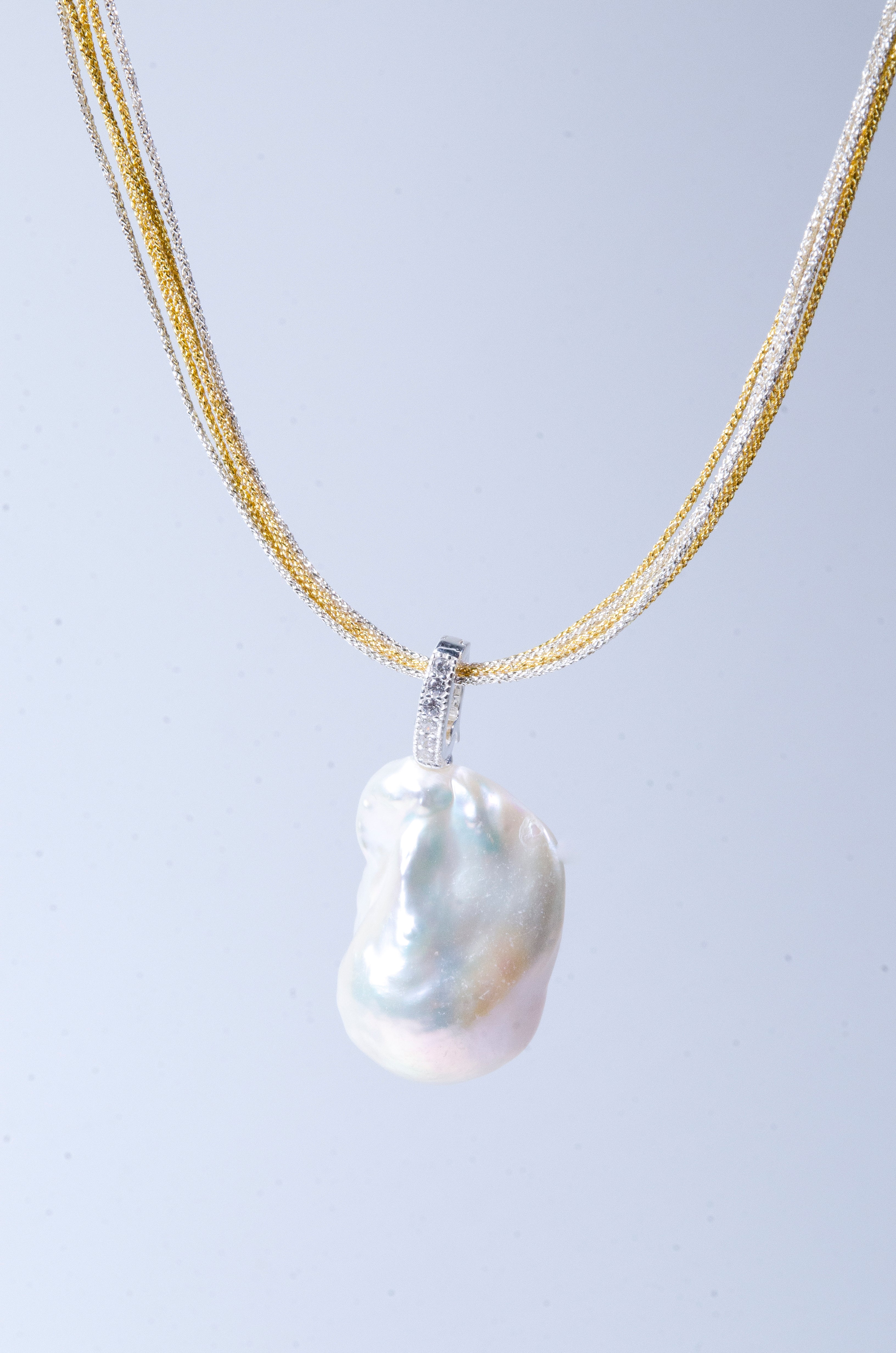 ホワイト バロックパール ペンダント クリッカー 開閉 金具 詳細 機能