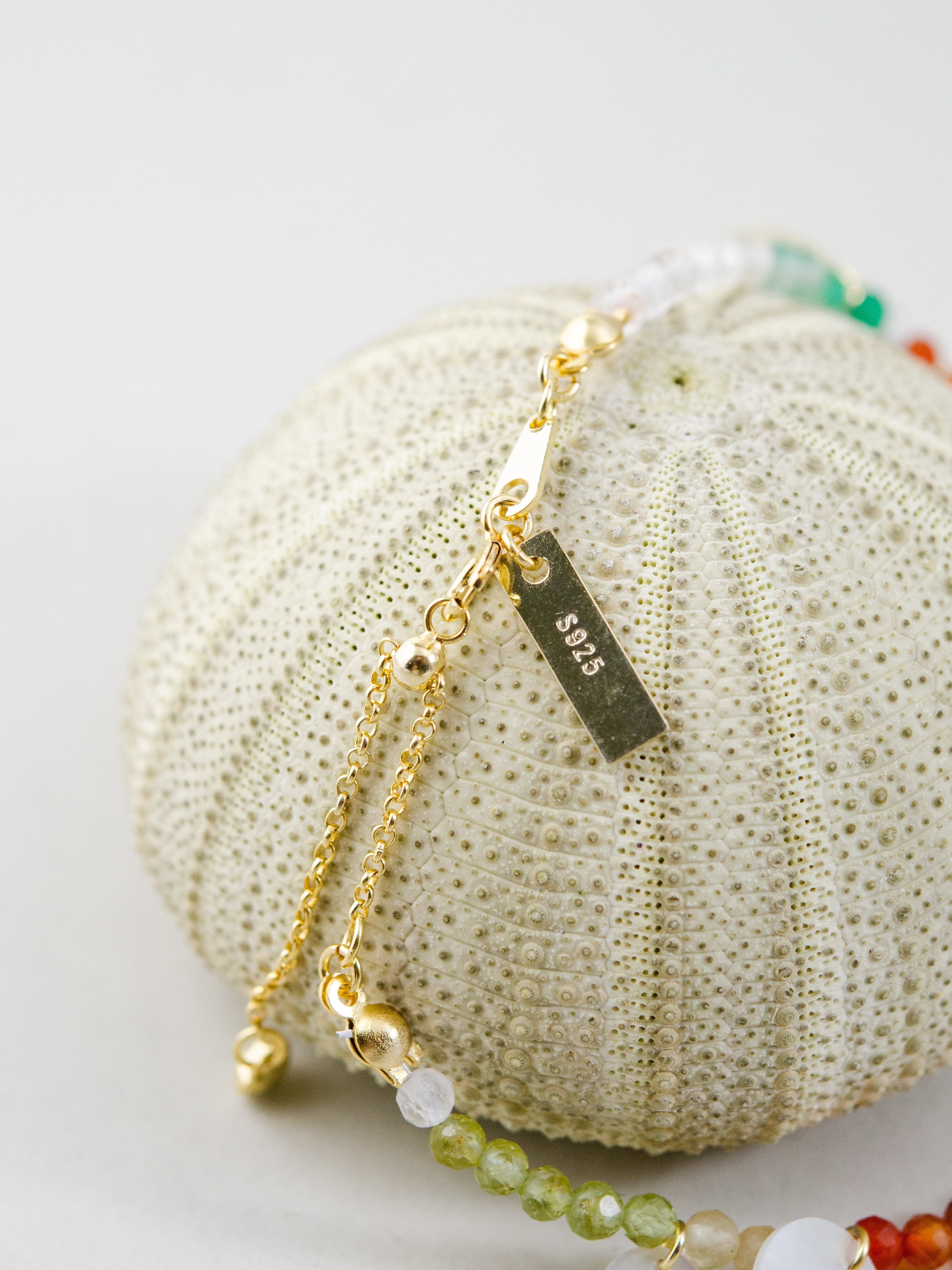 白蝶貝 アクセサリー 質感 艶 ナチュラル 雰囲気 ディスプレイ