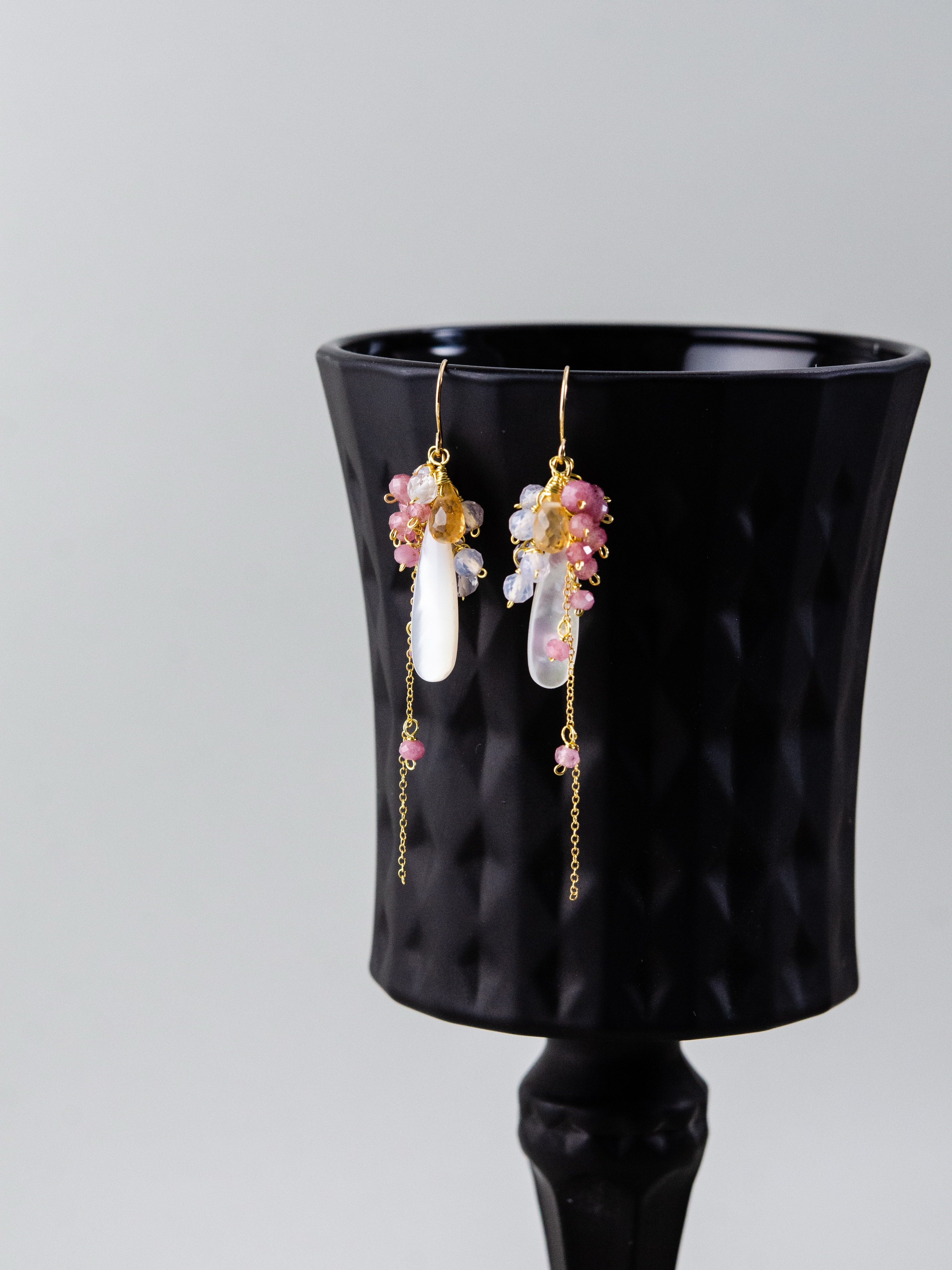 白蝶貝 マザーオブパール 拡大 艶めき 高級感 ディスプレイ