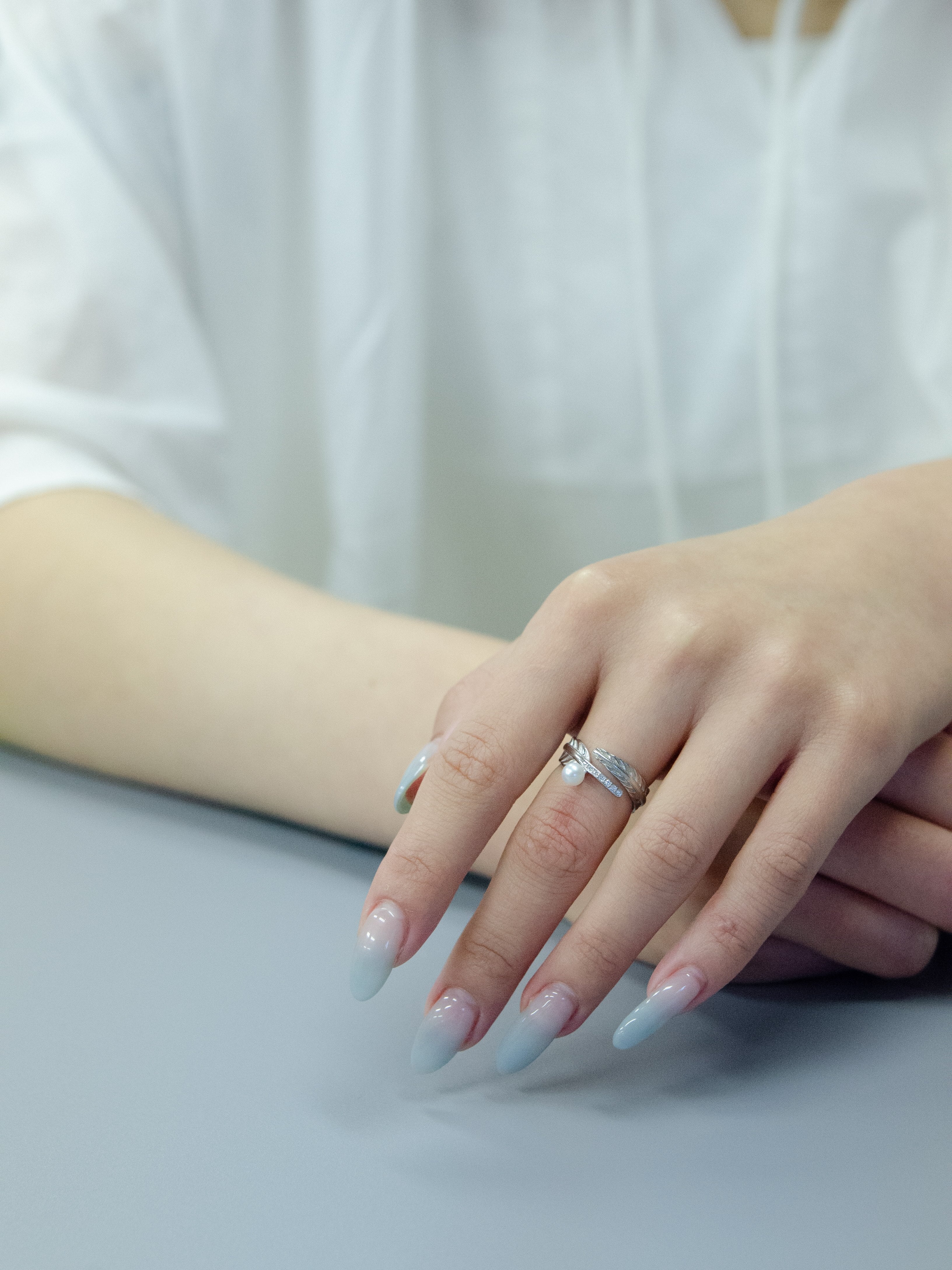 指輪 レディース コーデ フェザー パール 組み合わせ